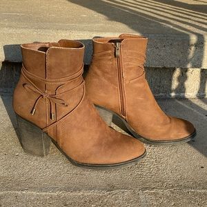 Limelight Zara Women’s Booties 11–super cute and comfortable!